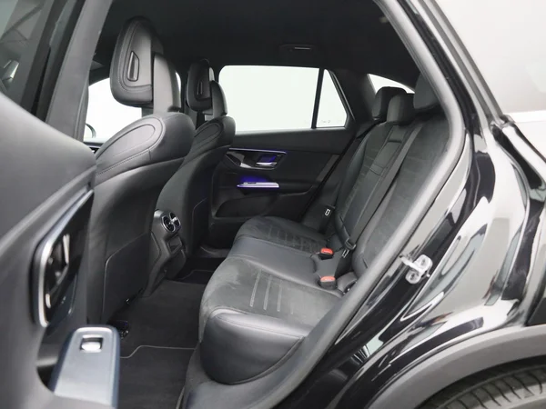 Mercedes-Benz GLC (2025) — foto 3 van 50