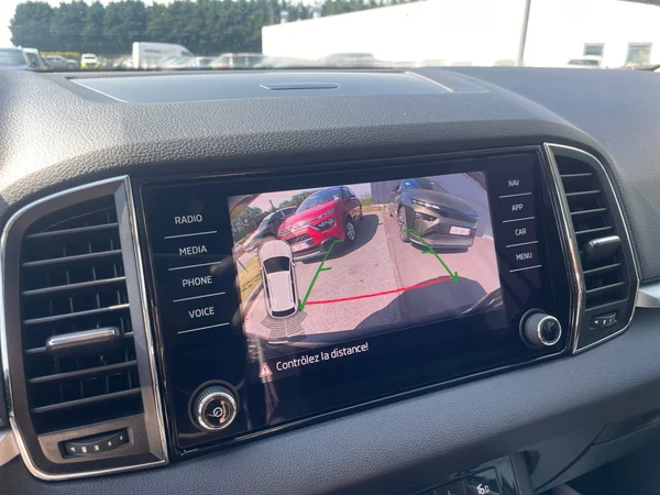 SKODA Karoq (2020) — foto 13 van 21