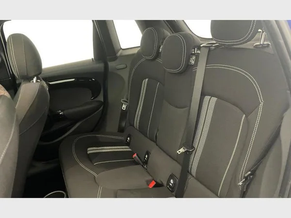 MINI Mini 5 Doors (2018) — foto 6 van 25