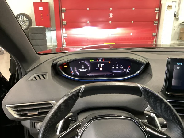 PEUGEOT 5008 (2024) — foto 13 van 23