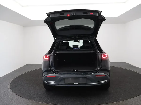 Mercedes-Benz EQA (2024) — foto 11 van 34