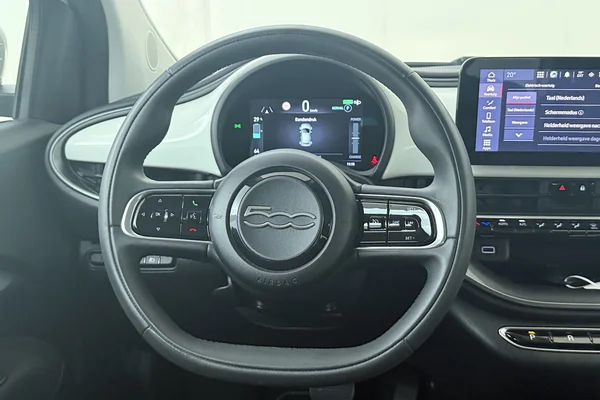 Fiat E-500 (2023) — foto 2 van 15