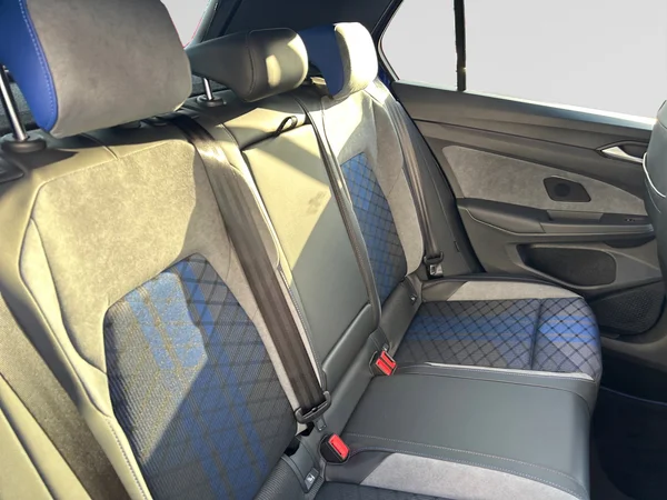 VOLKSWAGEN Golf VIII R (2026) — foto 5 van 16