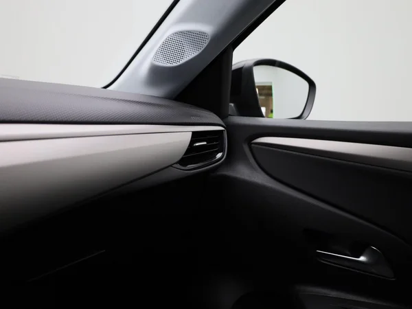 Opel Corsa (2023) — foto 17 van 34