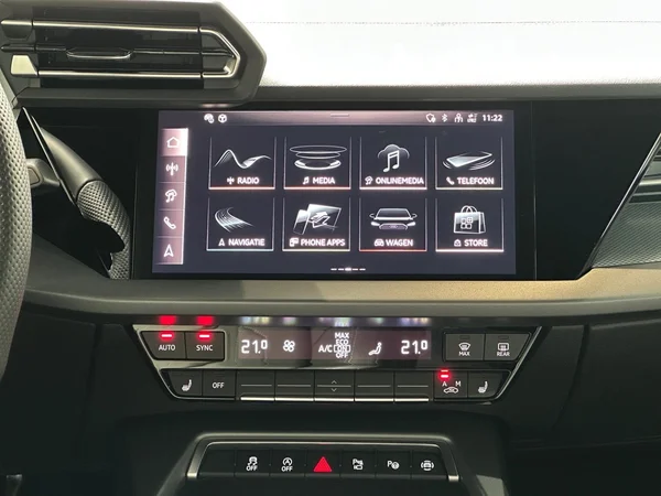AUDI A3 Sedan (2025) — foto 3 van 22