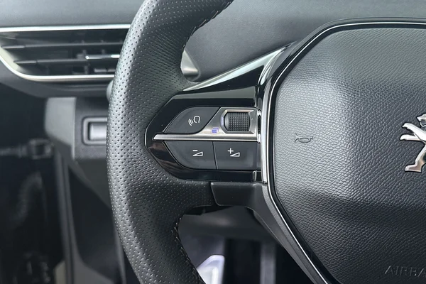 Peugeot 3008 (2019) — foto 7 van 24