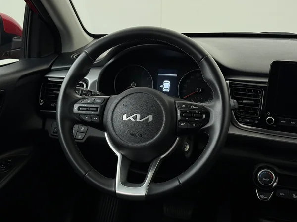 KIA Rio (2022) — foto 14 van 26