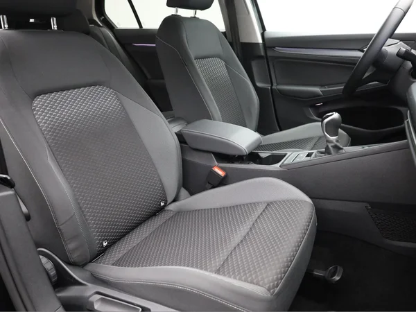 VOLKSWAGEN Golf VIII (2023) — foto 14 van 19