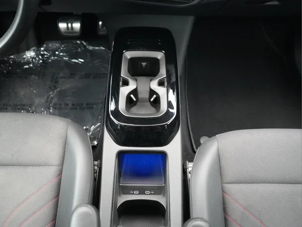 VOLKSWAGEN ID.4 (2021) — foto 13 van 49