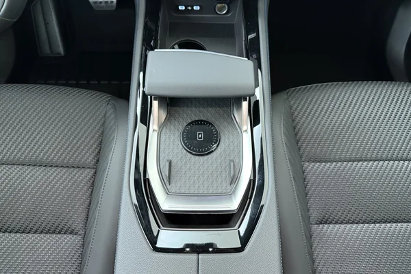 Renault Austral E-Tech (HEV) (2026) — foto 4 van 13
