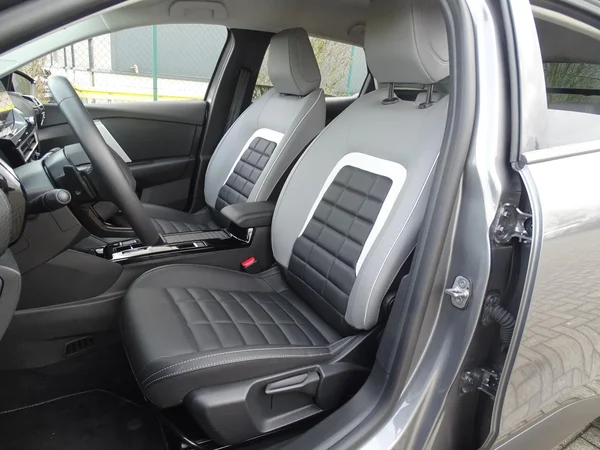 Citroën C4 (2025) — foto 5 van 23