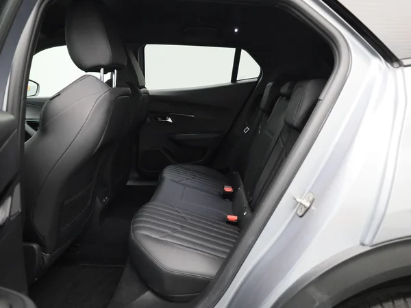 Peugeot 2008 (2022) — foto 4 van 43