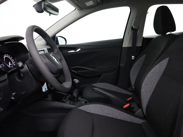 SKODA Fabia (2023) — foto 2 van 24