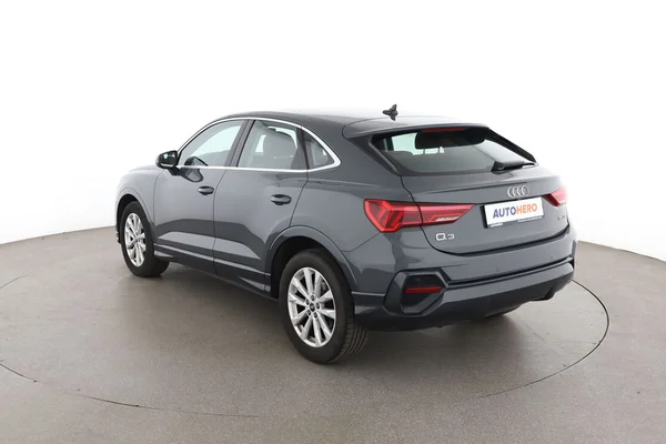 Audi Q3 (2022) — foto 10 van 16