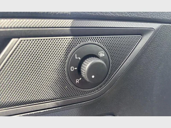 Skoda Fabia Combi (2018) — foto 9 van 23