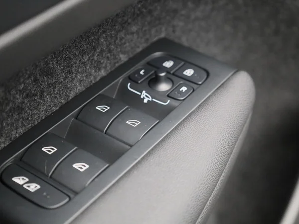 Volvo XC40 (2023) — foto 24 van 41