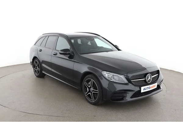 Mercedes-Benz C-Klasse (2020) — foto 14 van 16