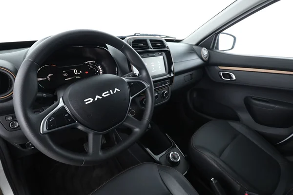 Dacia Spring (2023) — foto 2 van 16
