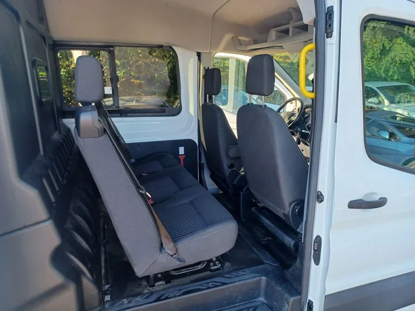 Ford Transit (2019) — foto 2 van 15