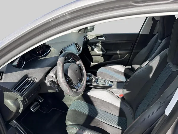 Peugeot 308 (2019) — foto 17 van 18