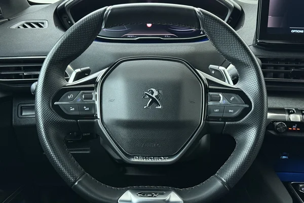 Peugeot 5008 (2024) — foto 2 van 23