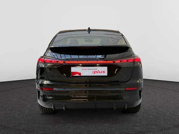 AUDI Q4 Sportback e-tron (2026) — foto 10 van 21