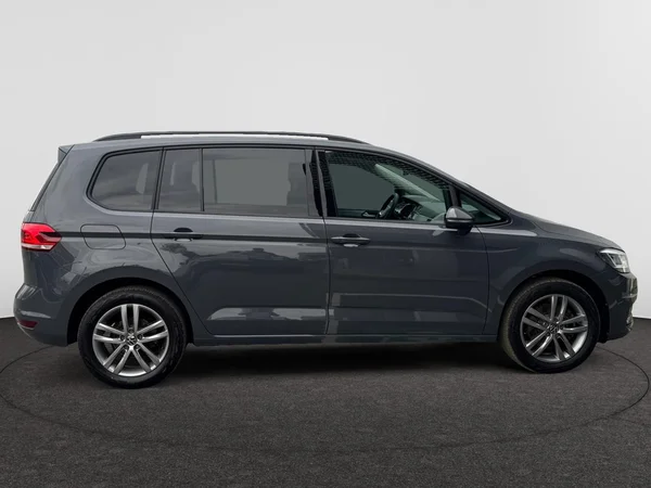 VOLKSWAGEN Touran (2025) — foto 21 van 24