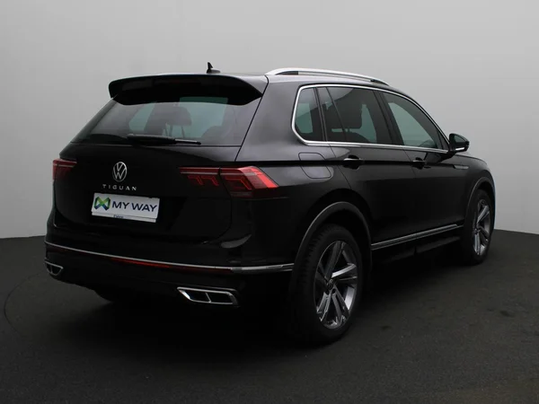 VOLKSWAGEN Tiguan (2021) — foto 15 van 21