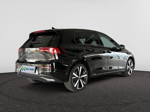 VOLKSWAGEN Golf VIII eHybrid (PHEV) (2025) — foto 8 van 24