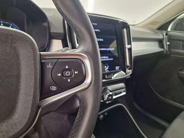 Volvo XC40 (2022) — foto 4 van 15