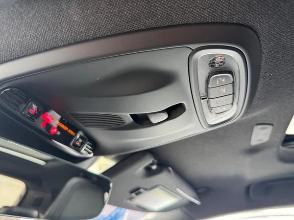VOLVO XC40 (2020) — foto 15 van 29
