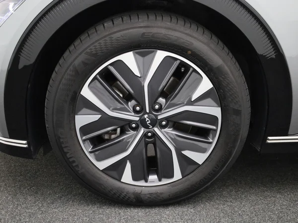 Kia EV6 (2024) — foto 5 van 81