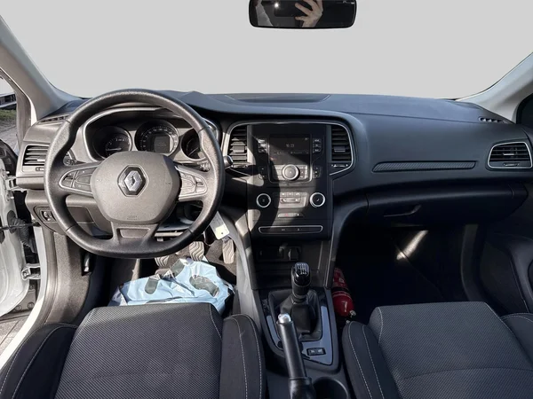 Renault Mégane Grand Tour (2019) — foto 5 van 15