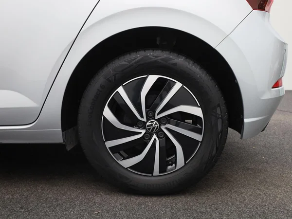 Volkswagen Polo (2022) — foto 5 van 38