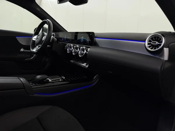 MERCEDES A 250 (2020) — foto 3 van 33