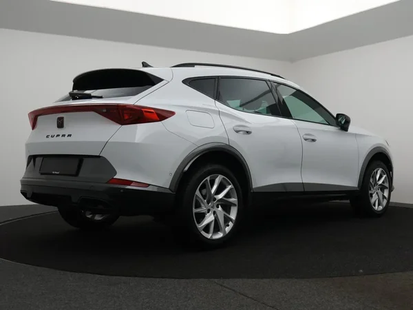 CUPRA Formentor (2024) — foto 31 van 33