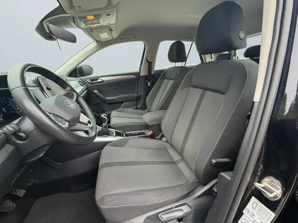 VOLKSWAGEN T-Roc (2023) — foto 7 van 25