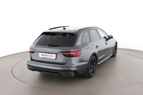 Audi A4 (2021) — foto 12 van 16