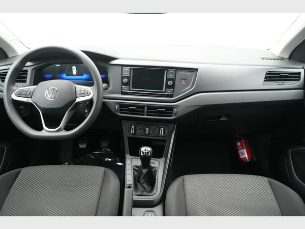 VOLKSWAGEN Taigo (2023) — foto 4 van 26