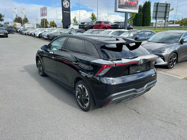 MG MG4 (2023) — foto 10 van 14