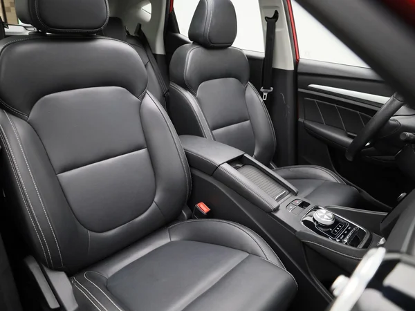 MG ZS EV (2021) — foto 32 van 44