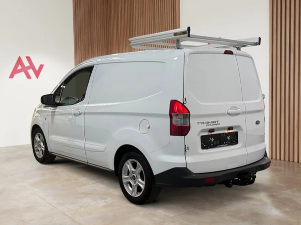 Ford Transit-Courier (2020) — foto 29 van 29