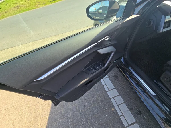 AUDI A3 Sportback (2025) — foto 16 van 23