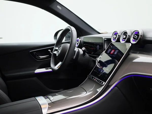 Mercedes-Benz GLC (2025) — foto 33 van 49