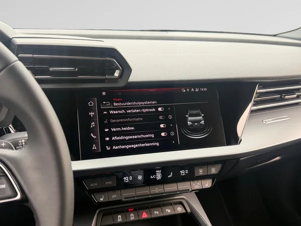 AUDI A3 Allstreet (2025) — foto 6 van 18
