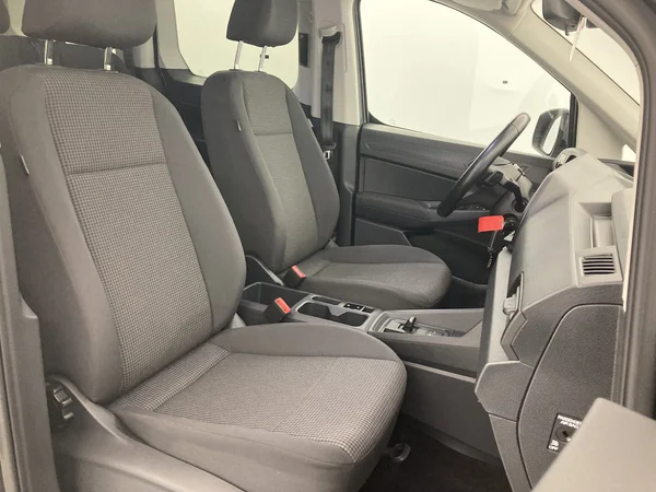 VOLKSWAGEN Caddy (2024) — foto 7 van 36
