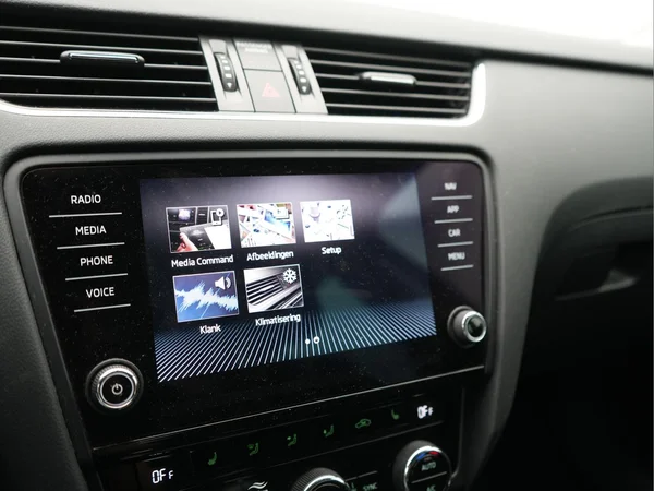 SKODA Octavia Combi (2020) — foto 24 van 38
