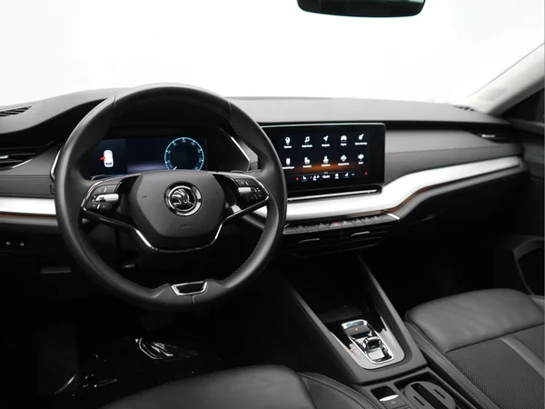 SKODA Octavia SW (2022) — foto 4 van 28