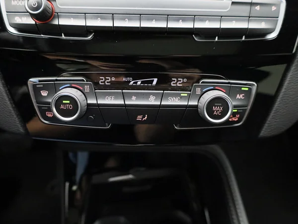 BMW X2 (2021) — foto 16 van 49