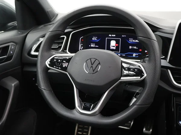 Volkswagen T-Roc (2023) — foto 4 van 28